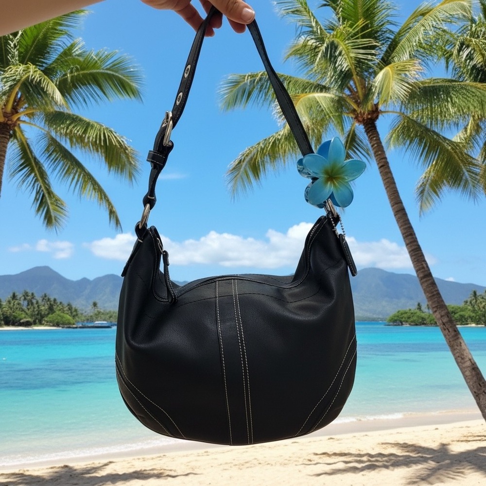 Coach Soho Black Leather Hobo Shoulder Bag Y2K Quiet Luxury F1090